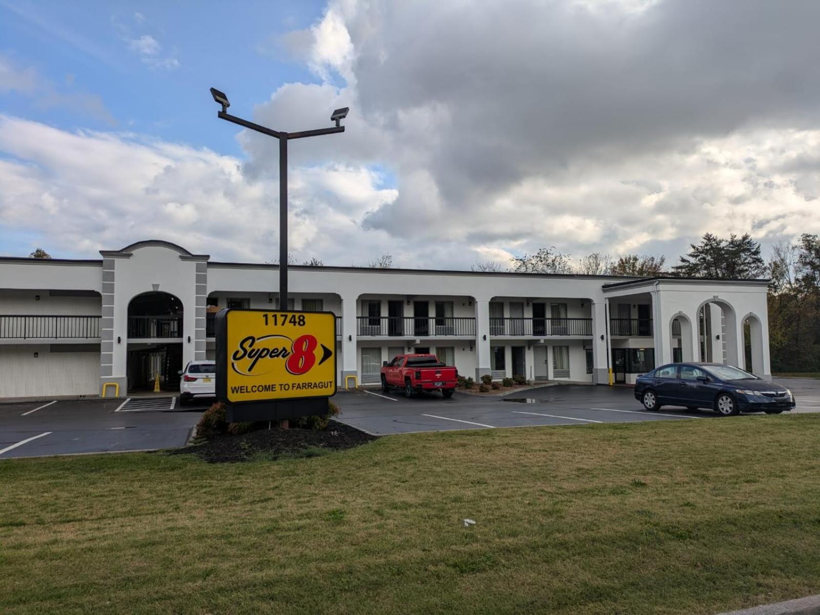 Super 8 By Wyndham Knoxville West/Farragut Esterno foto